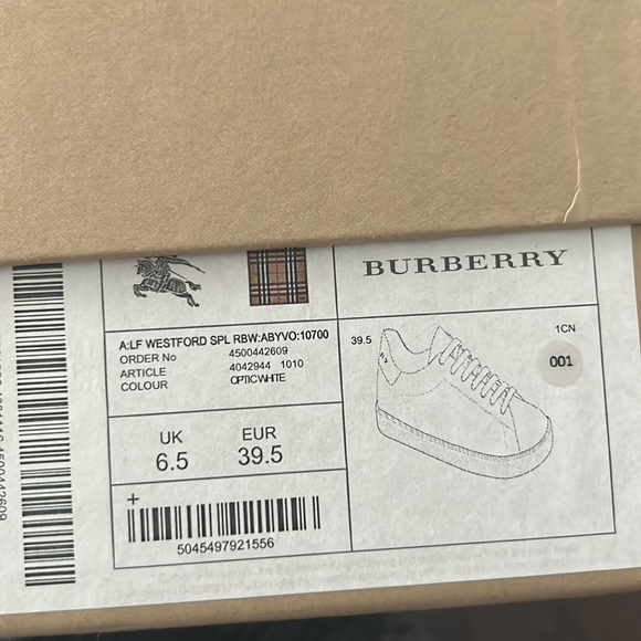Burberry white sneaker with pink and black - Picture 9 of 9